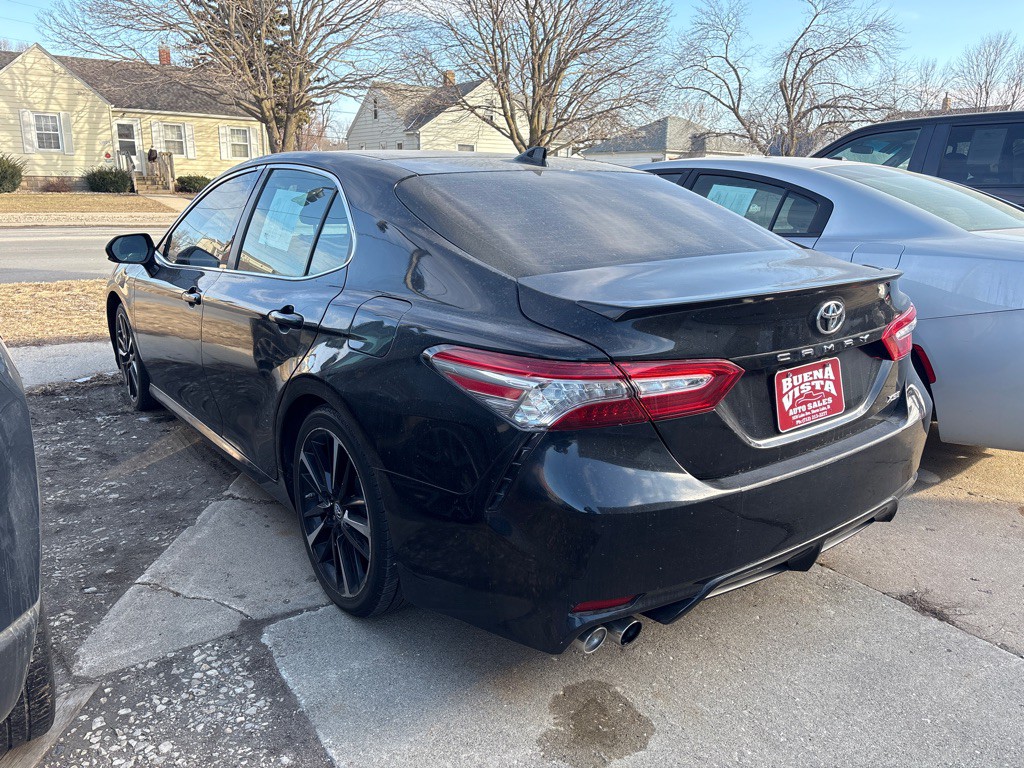 2019 Toyota Camry Image 4
