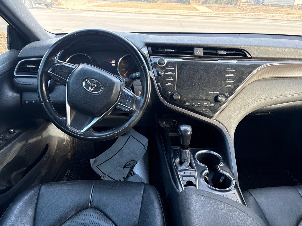 2019 Toyota Camry Image 9