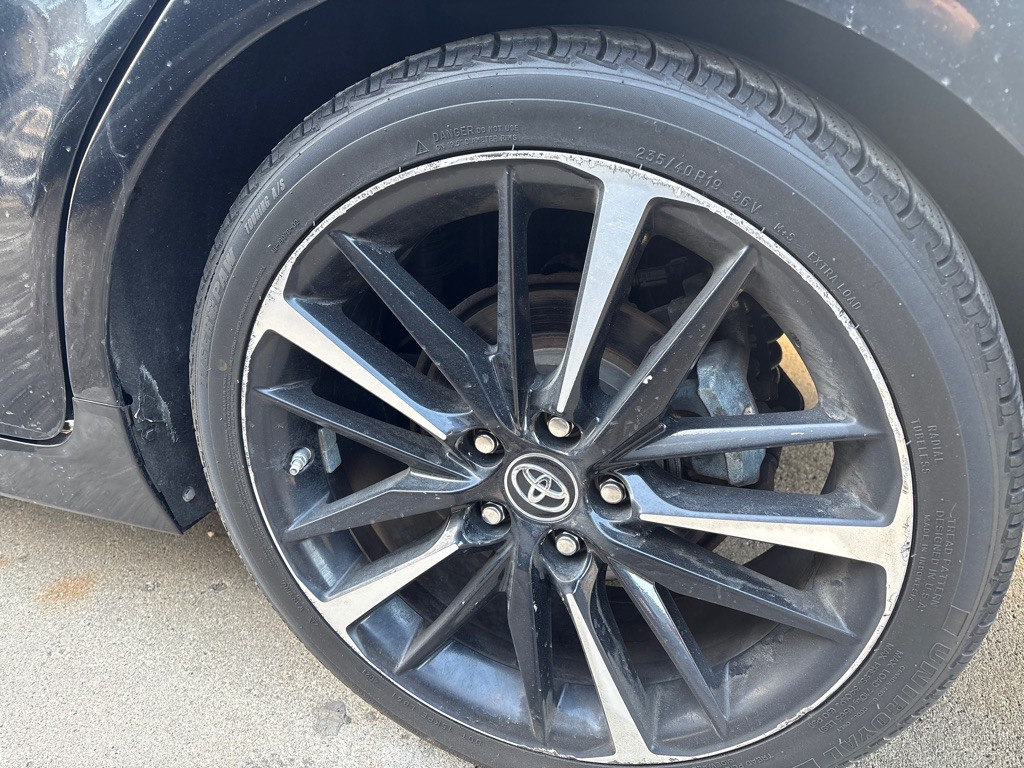 2019 Toyota Camry Image 11