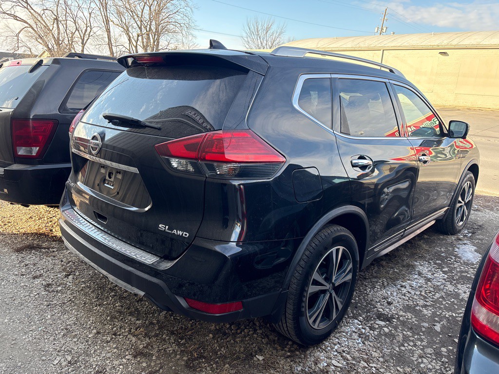 2017 Nissan Rogue Image 3