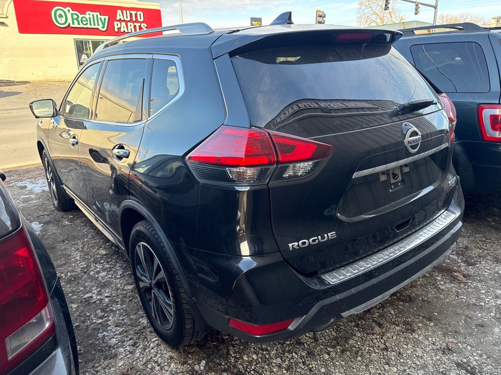 2017 Nissan Rogue Image 4