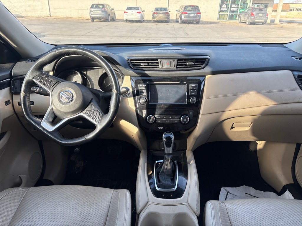 2017 Nissan Rogue Image 10