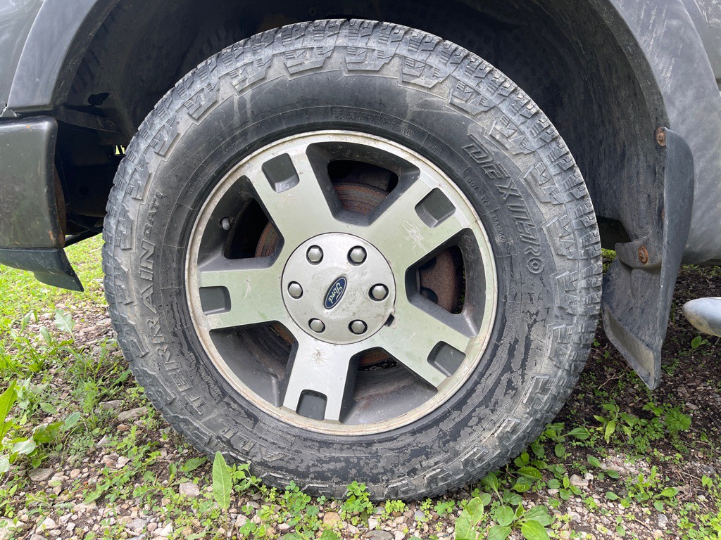2004 Ford F-150 Image 10