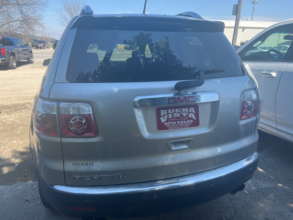 2008 GMC Acadia Image 3