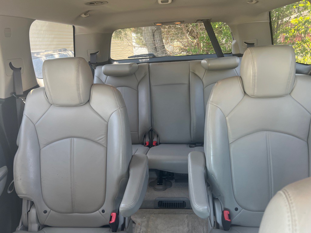 2008 GMC Acadia Image 7