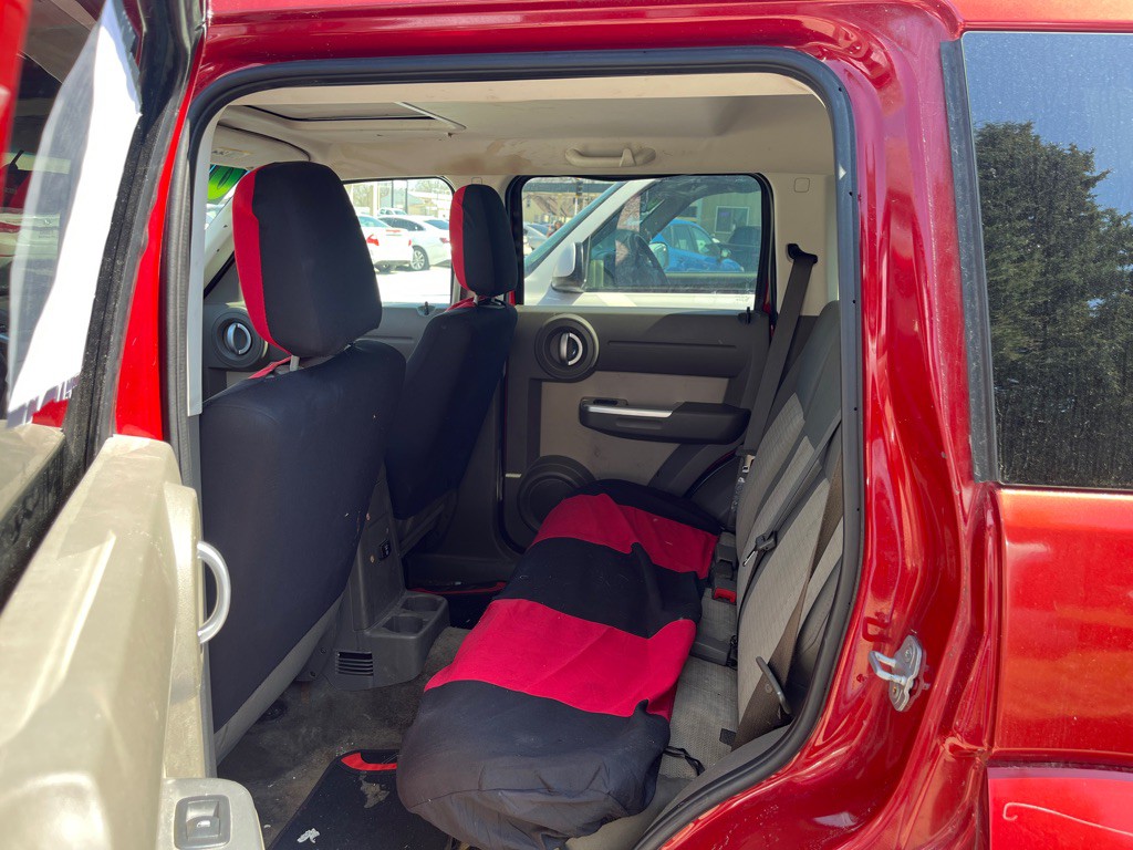 2007 Dodge Nitro Image 4