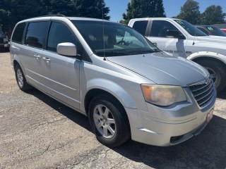 Image for 2010 Chrysler Town & Country Touring ID: 7227027
