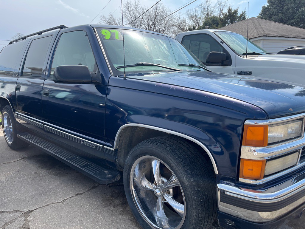 1997 Chevrolet Suburban Image 7