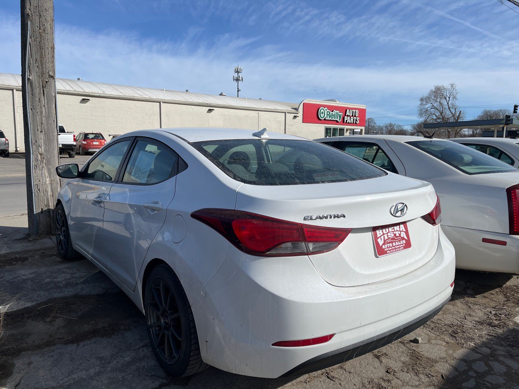 2014 Hyundai Elantra Image 1