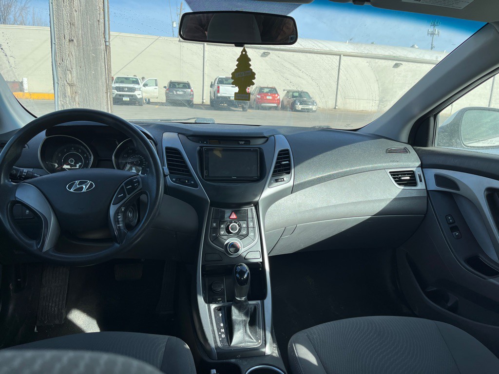 2014 Hyundai Elantra Image 5