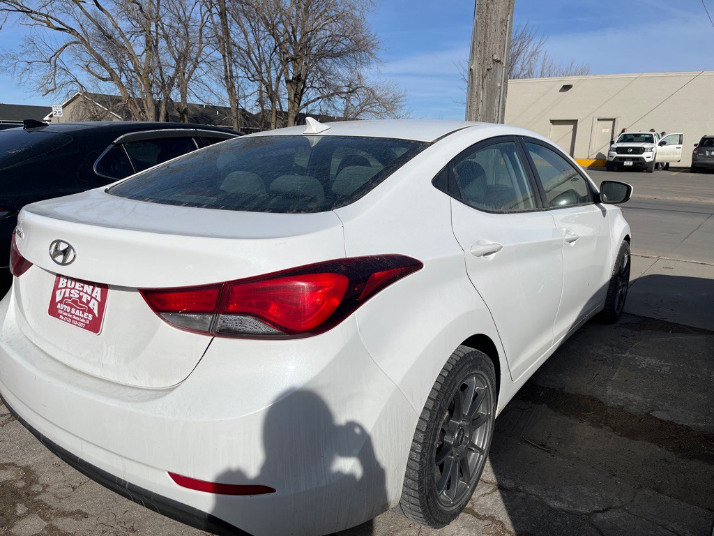 2014 Hyundai Elantra Image 3