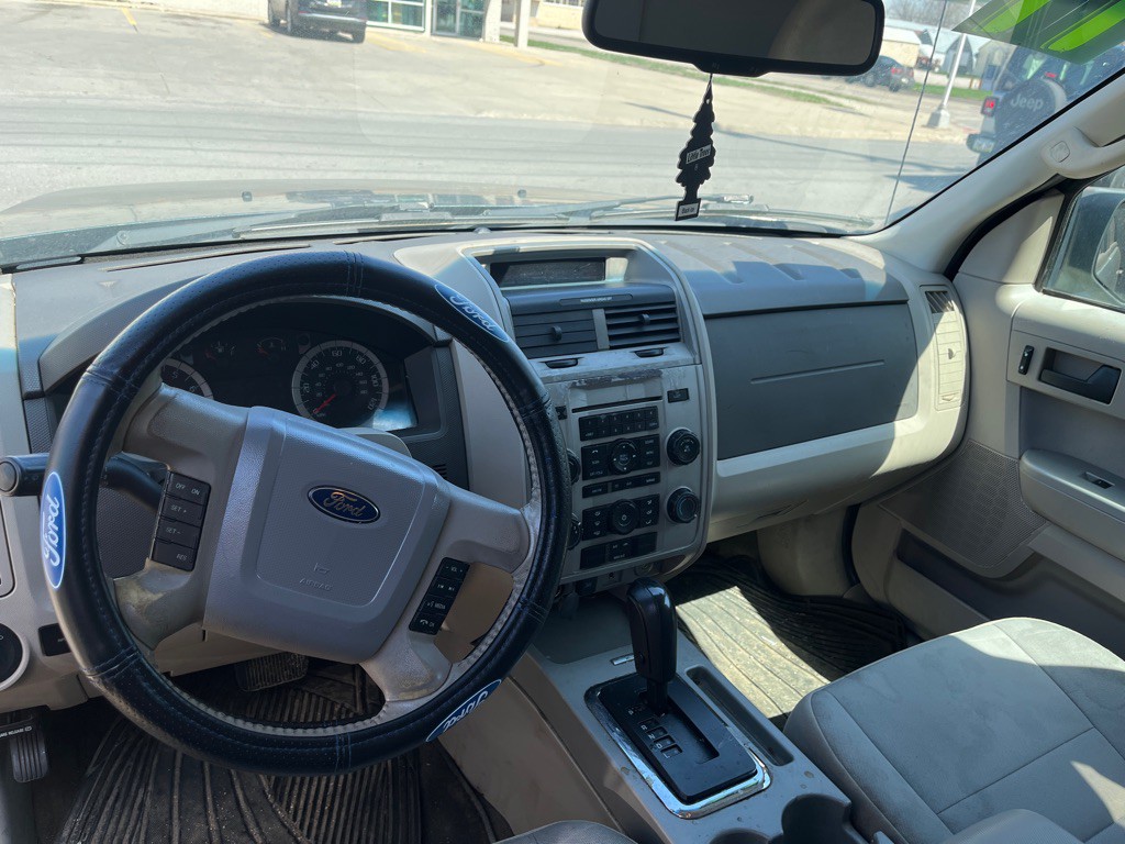2011 Ford Escape Image 3