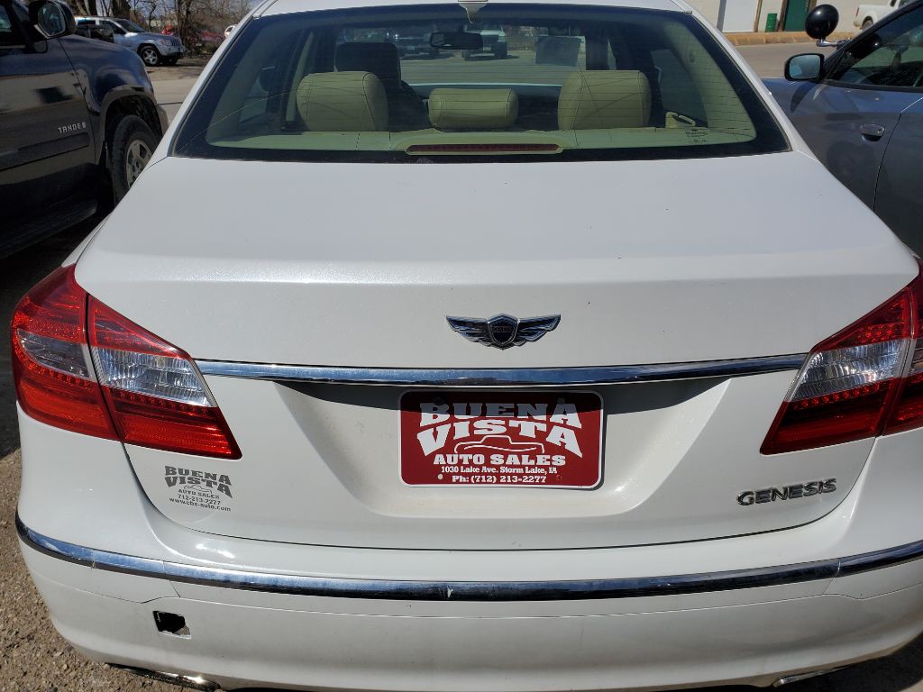 2013 Hyundai Genesis Image 6