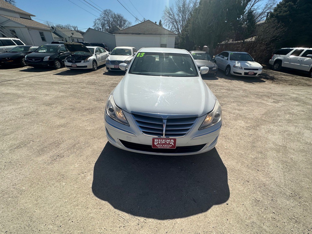 2013 Hyundai Genesis Image 15