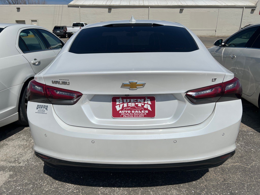 2019 Chevrolet Malibu Image 3