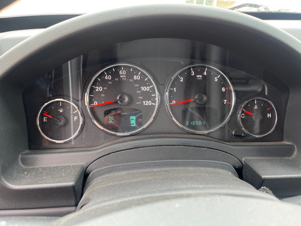 2010 Jeep Liberty Image 11