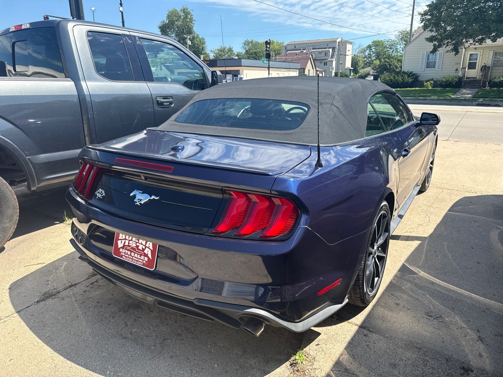2018 Ford Mustang Image 4
