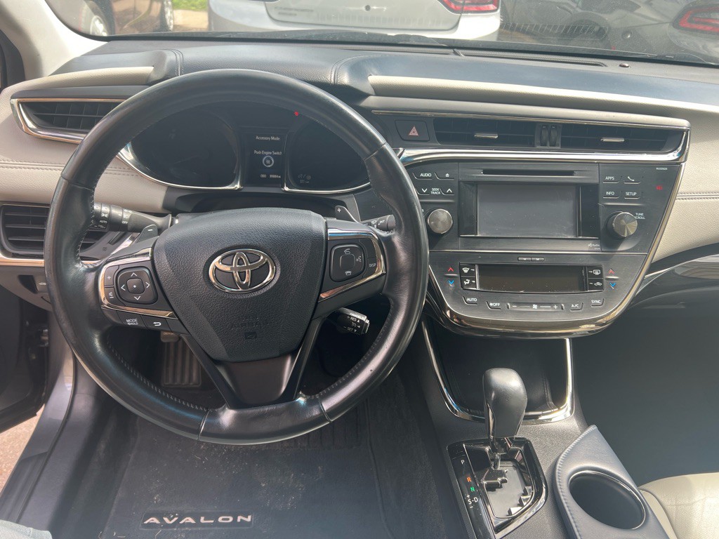 2013 Toyota Avalon Image 3