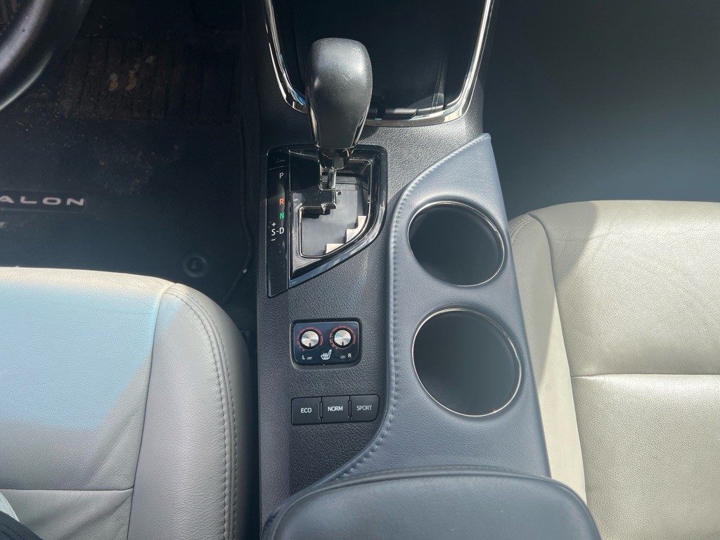 2013 Toyota Avalon Image 4