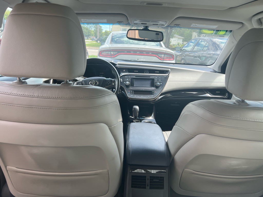 2013 Toyota Avalon Image 6