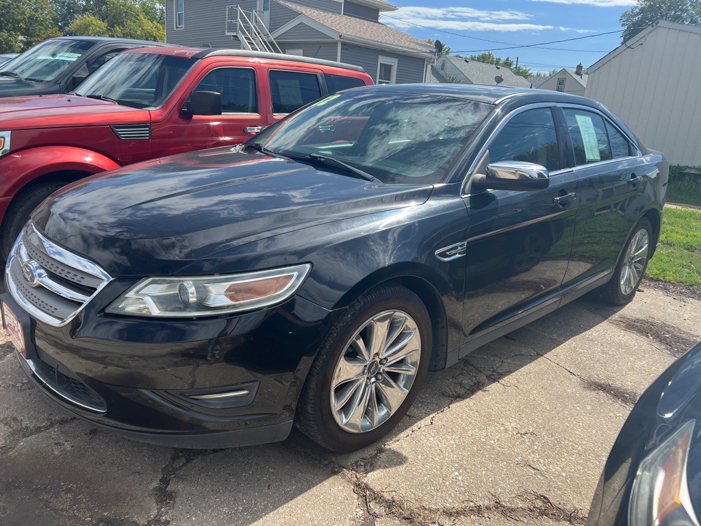 2012 Ford Taurus Image 2