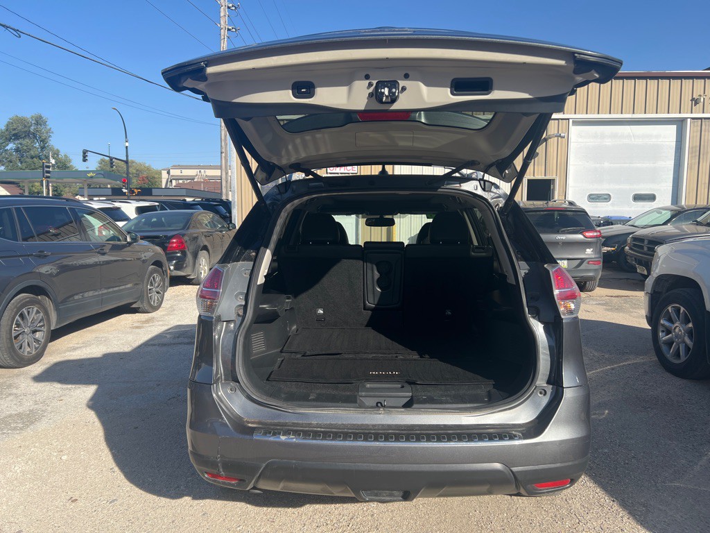 2016 Nissan Rogue Image 11