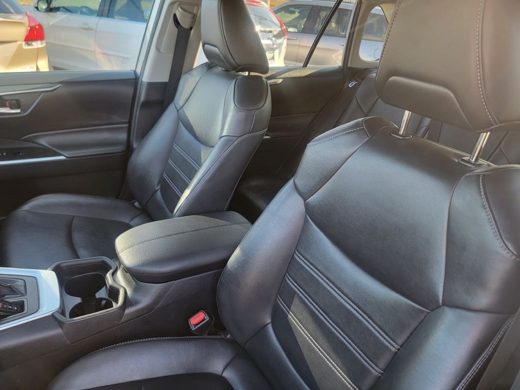 2019 Toyota Rav4 Image 7