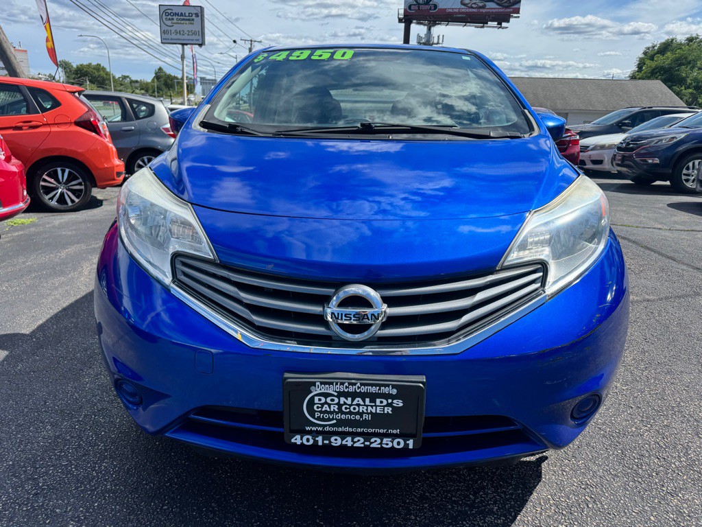 2015 Nissan Versa Image 2