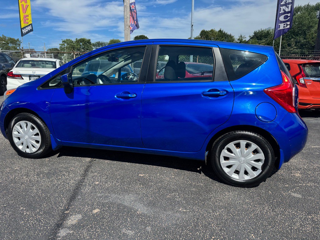 2015 Nissan Versa Image 6