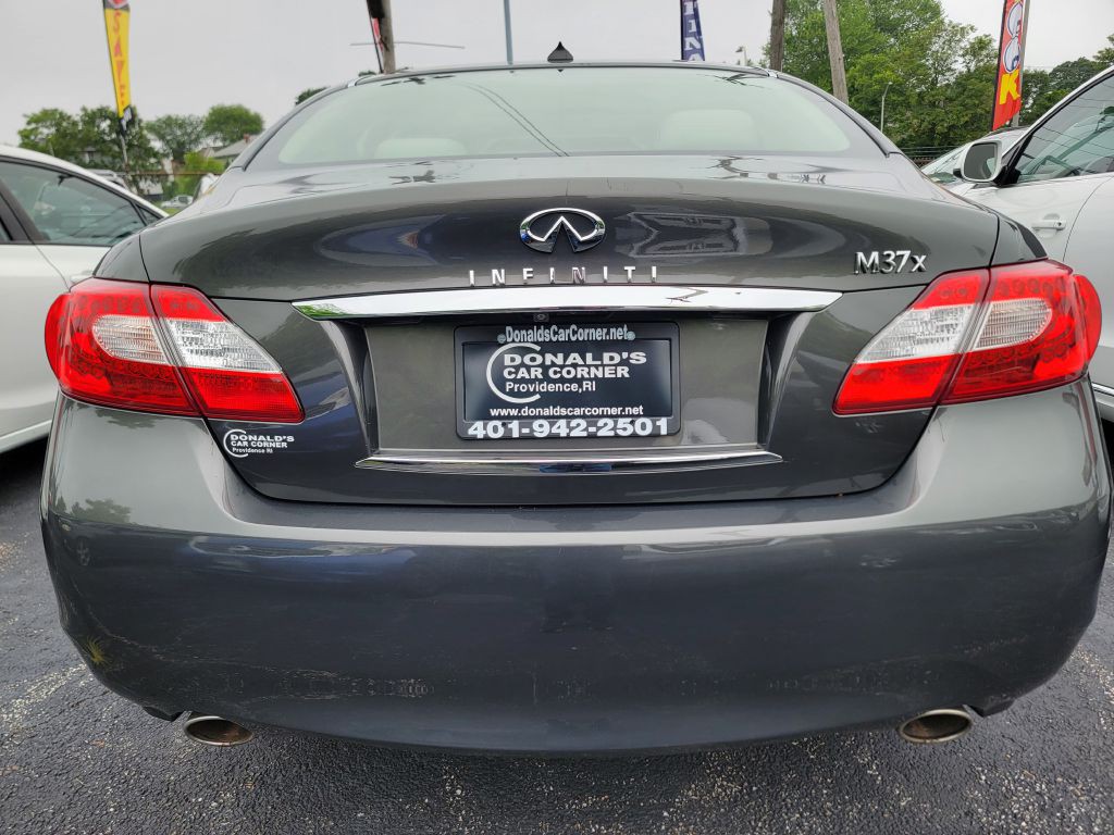 2012 INFINITI M37 Image 5