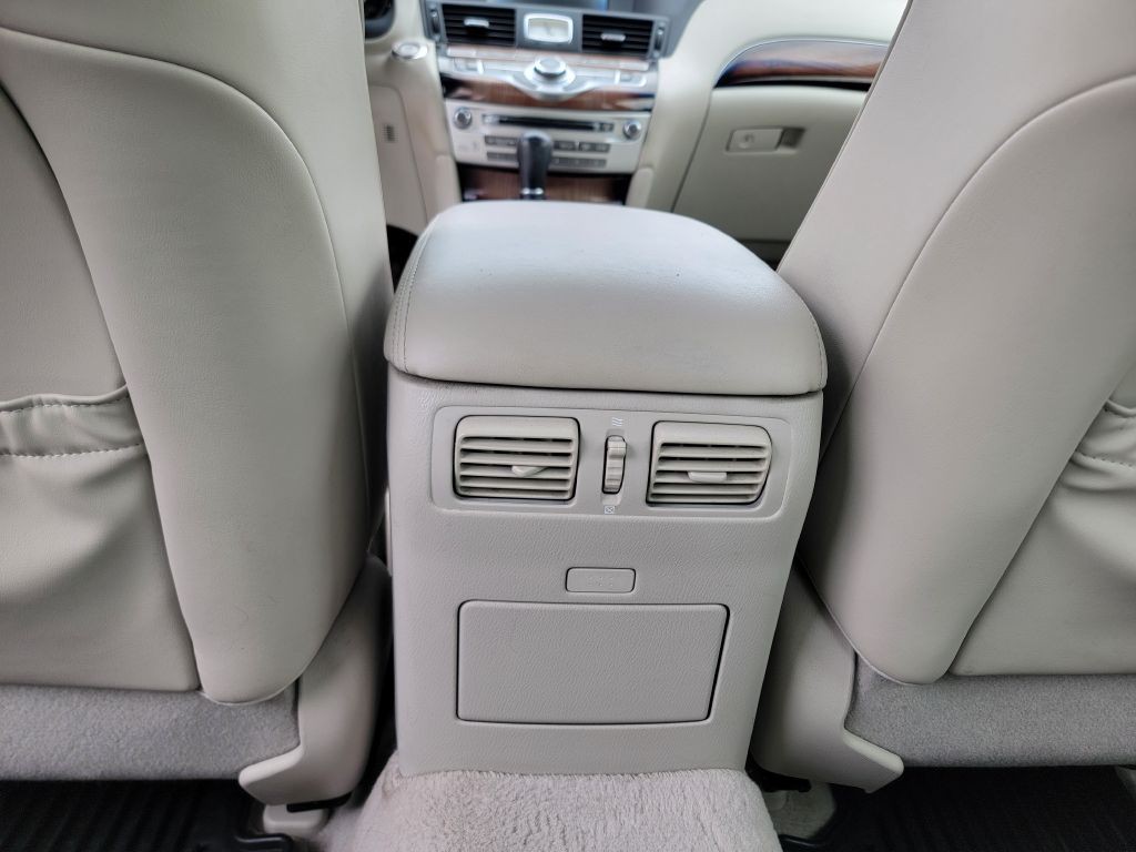 2012 INFINITI M37 Image 14