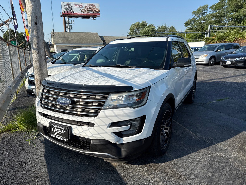 2016 Ford Explorer Image 2