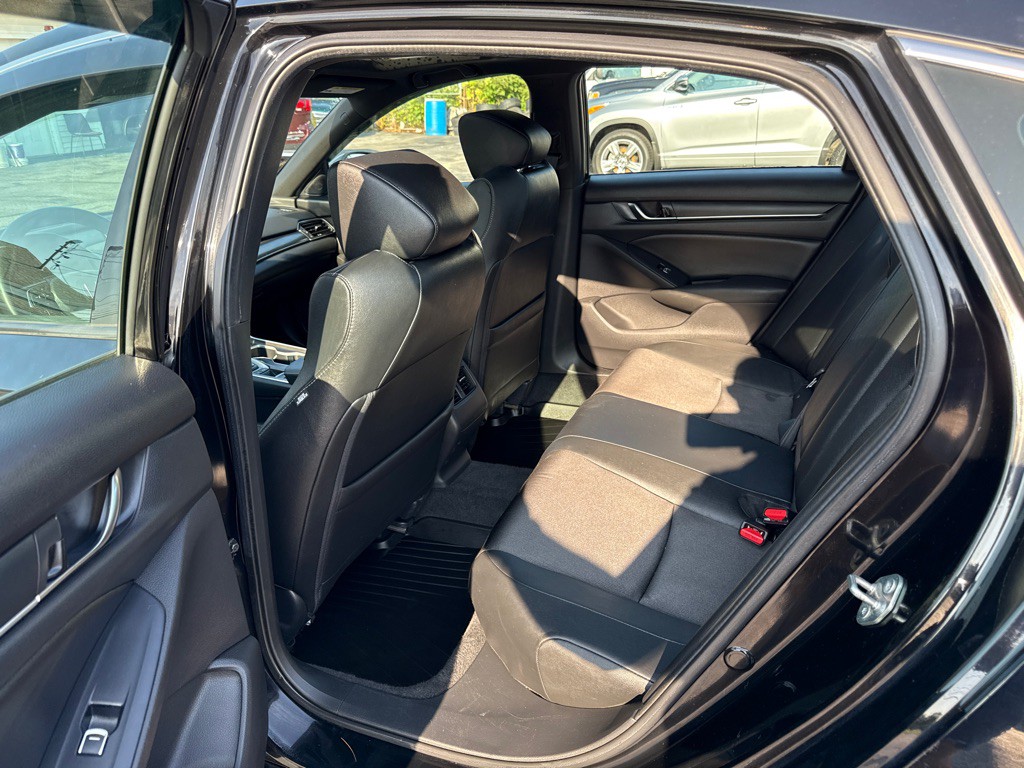 2019 Honda Accord Image 4