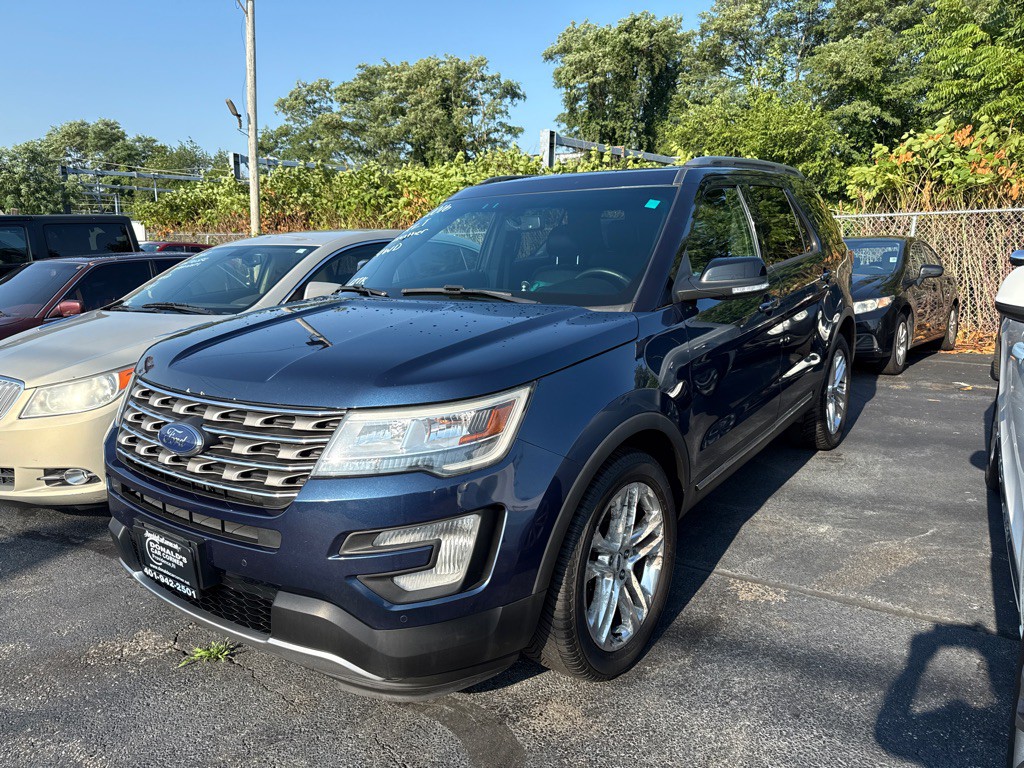 2016 Ford Explorer Image 1