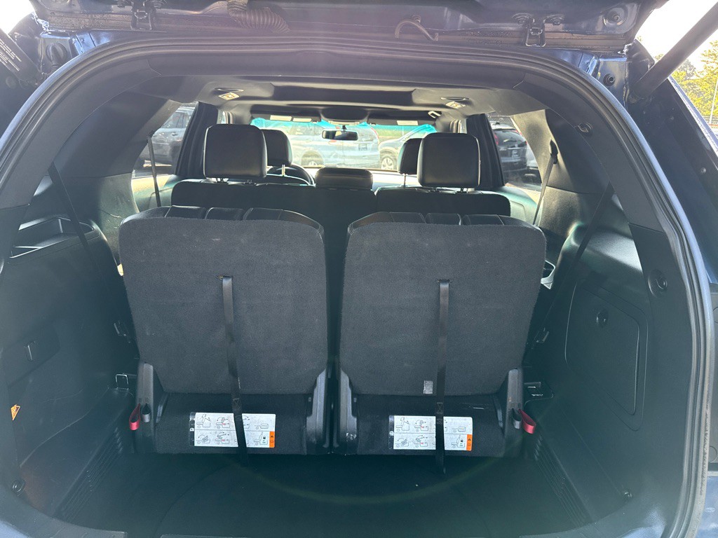 2016 Ford Explorer Image 5
