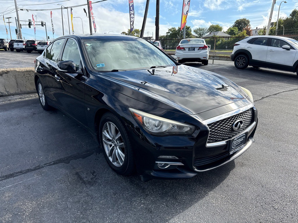 2014 INFINITI Q50 Image 2