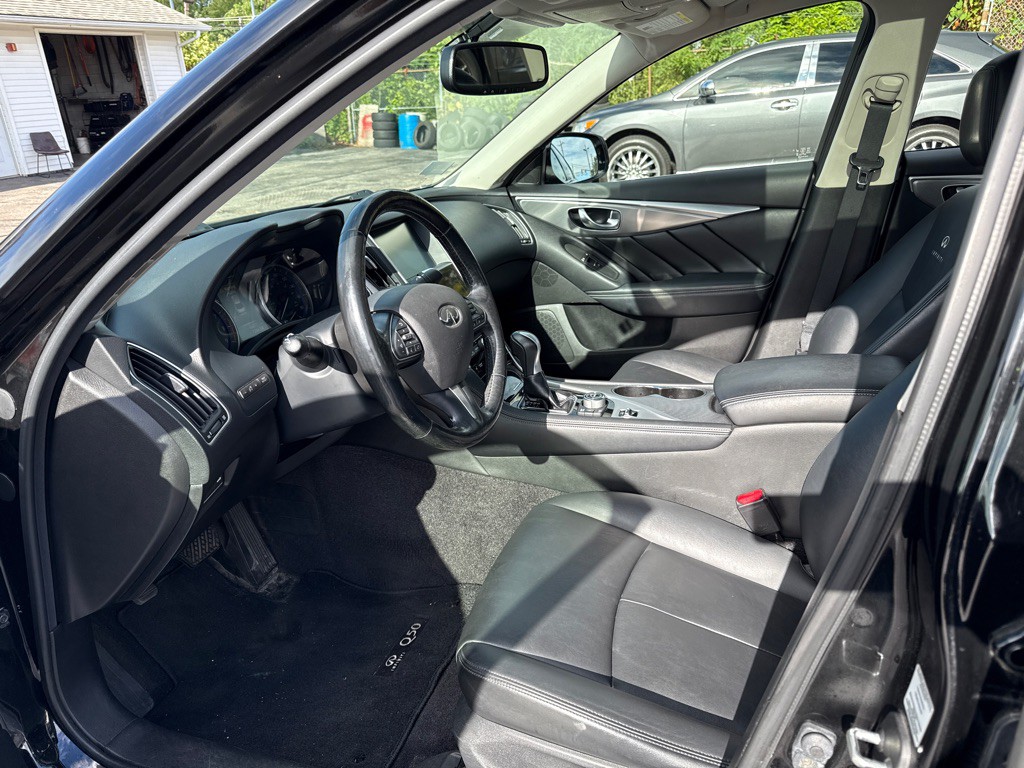 2014 INFINITI Q50 Image 3