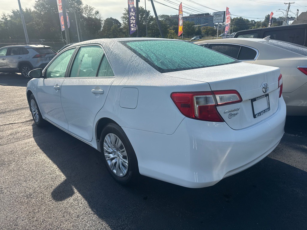 2014 Toyota Camry Image 5