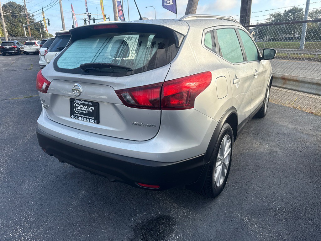 2017 Nissan Rogue Image 5