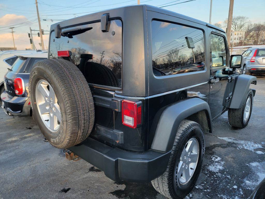 2012 Jeep Wrangler Image 4