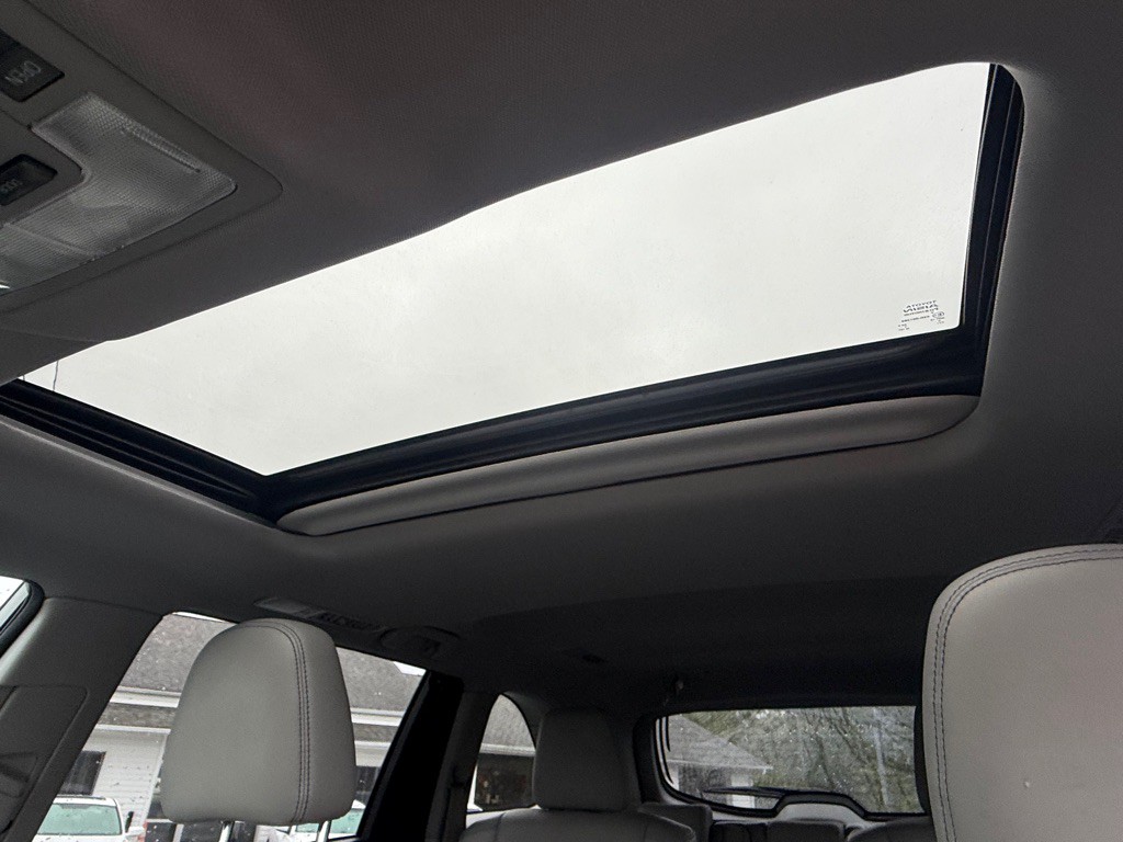 2015 Toyota Highlander Image 7