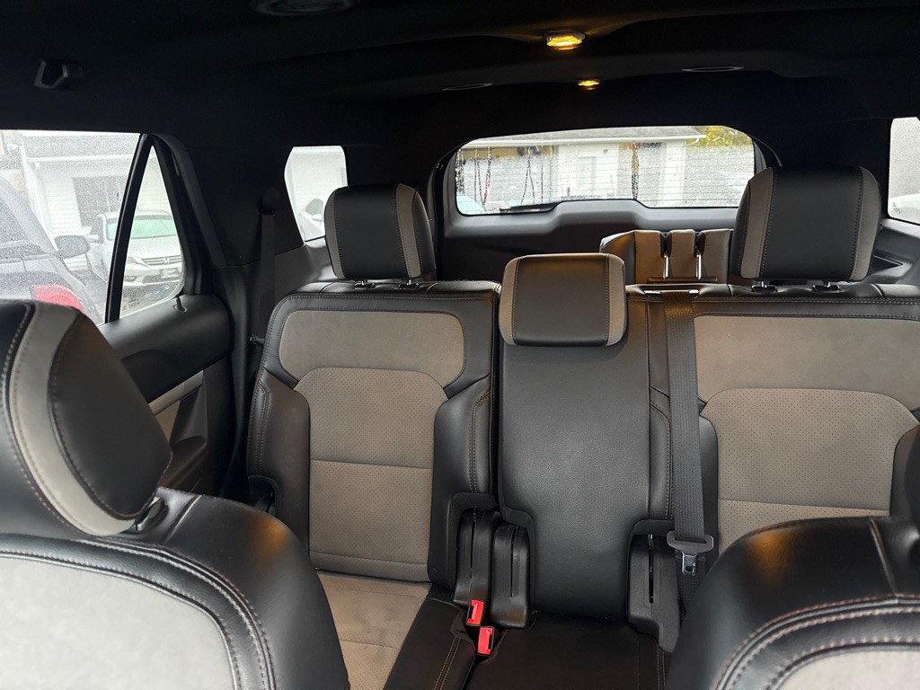 2017 Ford Explorer Image 7