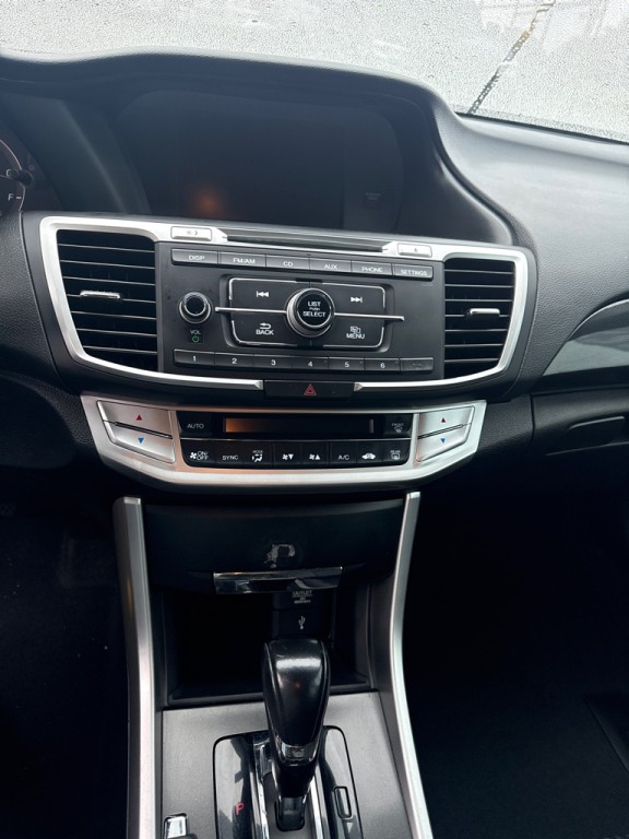 2015 Honda Accord Image 5