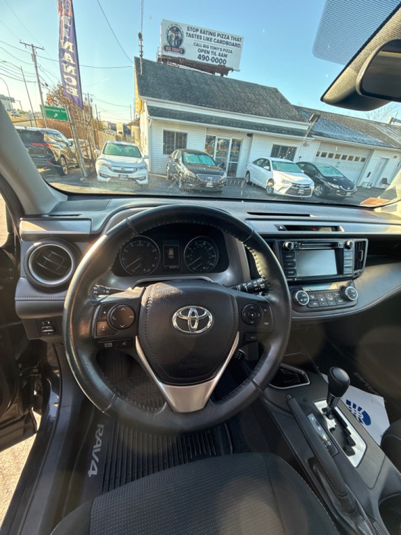 2017 Toyota Rav4 Image 6