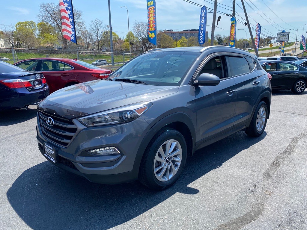 2016 Hyundai Tucson Image 1