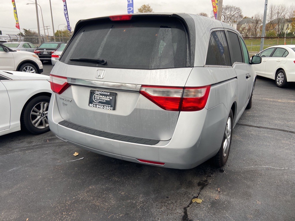 2011 Honda Odyssey Image 3