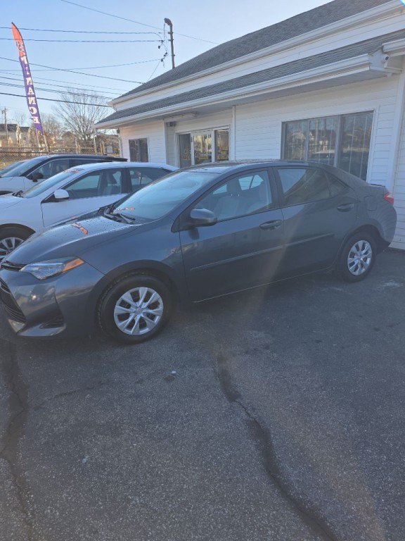 2018 Toyota Corolla Image 1