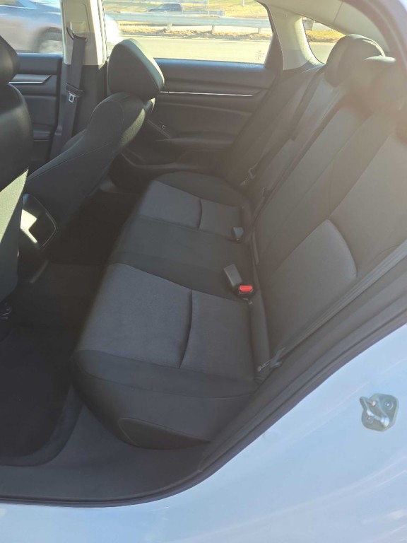 2019 Honda Accord Image 6