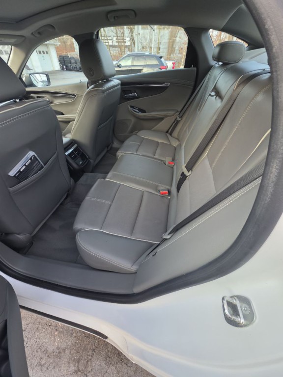 2016 Chevrolet Impala Image 6