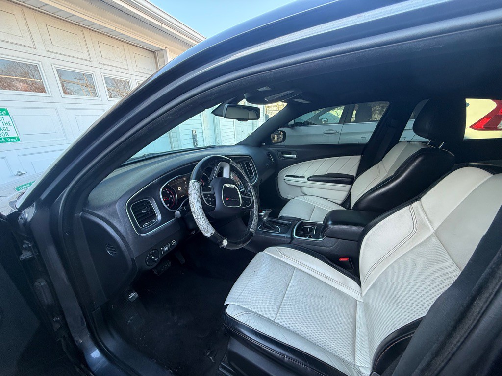 2017 Dodge Charger Image 5